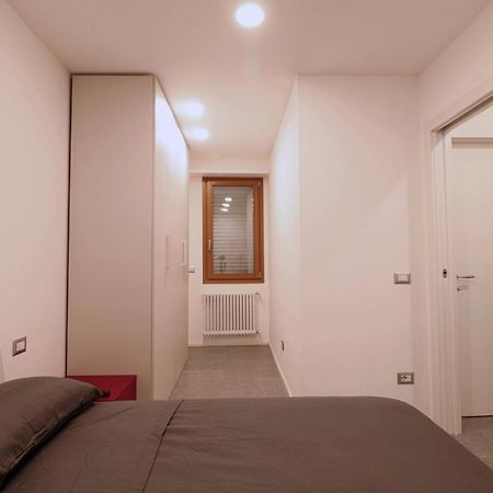 Hosting Studio - 1 Sondrio Esterno foto