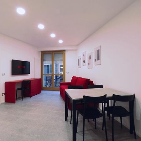 Hosting Studio - 1 Sondrio Esterno foto